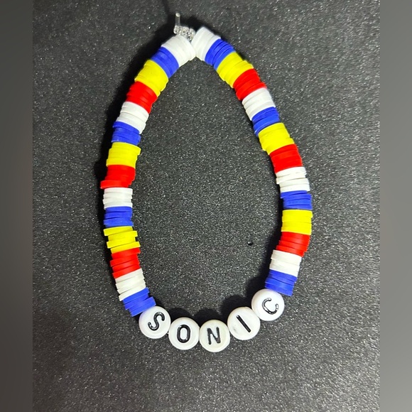 Sonic the Hedgehog Heishi Bracelet - Picture 3 of 6